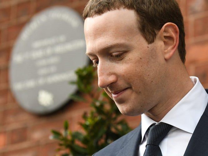 Tổng kết 10 năm 'lên voi xuống chó' của Mark Zuckerberg ảnh 21
