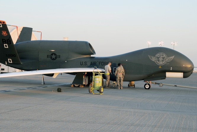 Máy bay không người lái tầm xa Global Hawk của Mỹ thường xuyên tuần tra khu vực châu Á-Thái Bình Dương