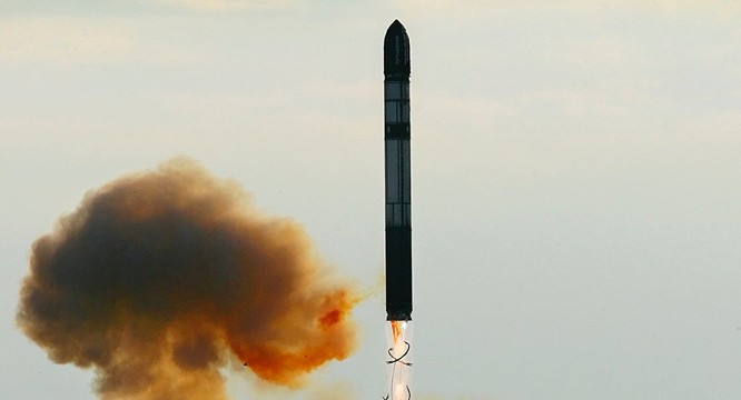 Tên lửa Sarmat khai hỏa
