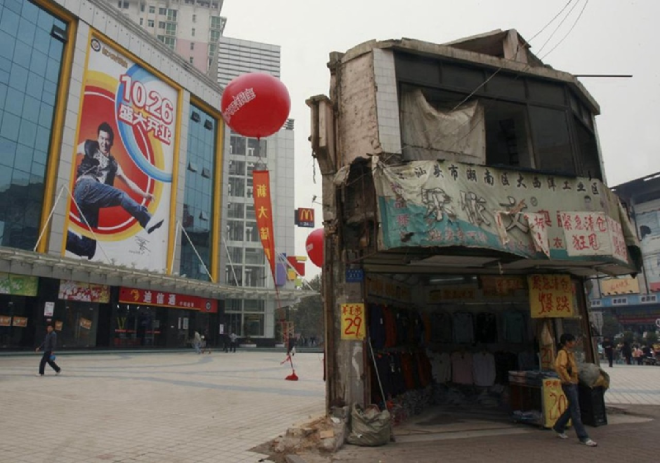 Những ngôi nhà 'cứng đầu' nhất tại Trung Quốc