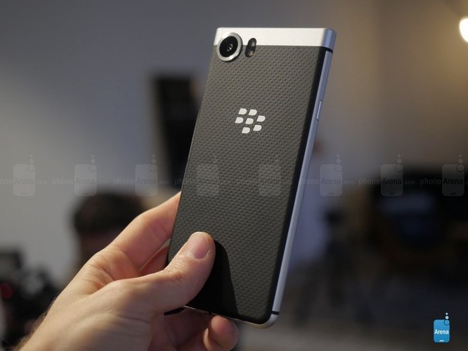 Trên tay nhanh BlackBerry KEYone: dành cho fan “cuồng” BlackBerry ảnh 4