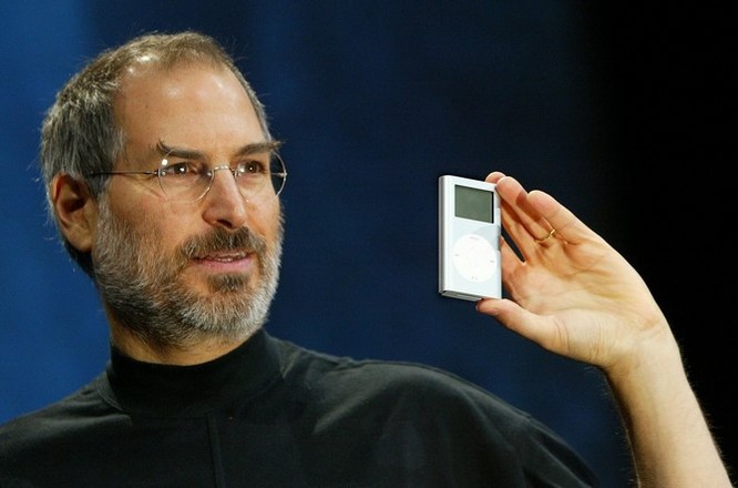 Loạt ảnh về mối quan hệ “bạn-thù” kỳ lạ của Steve Jobs và Bill Gates ảnh 23