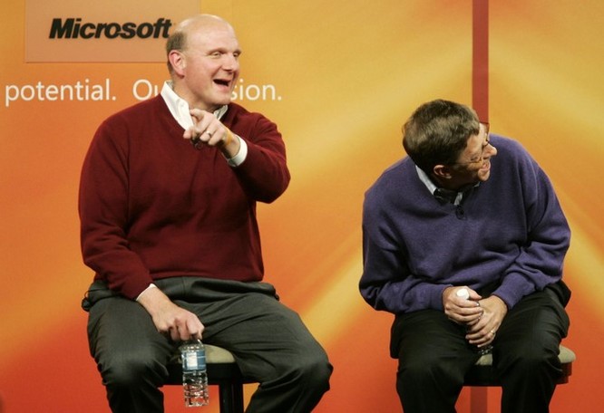 Loạt ảnh về mối quan hệ “bạn-thù” kỳ lạ của Steve Jobs và Bill Gates ảnh 24