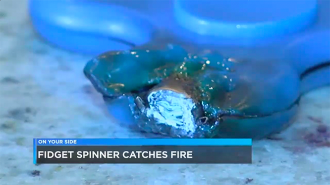 Con quay fidget spinner “made in China” bắt đầu bị cháy nổ ảnh 1