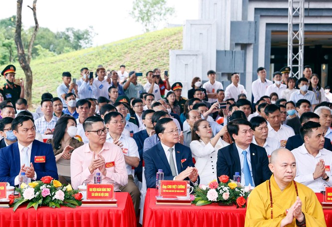 HDBank, Sovico trao tặng kinh phí xây dựng 100 căn nhà tình nghĩa cho tỉnh Điện Biên ảnh 1
