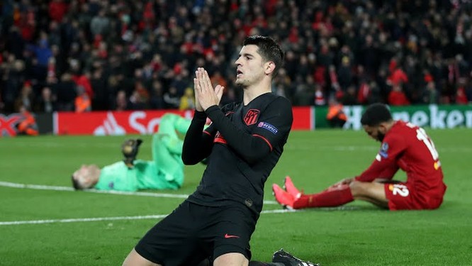 “Nhà vua sân cỏ châu Âu” Liverpool đã thoái vị ảnh 1
