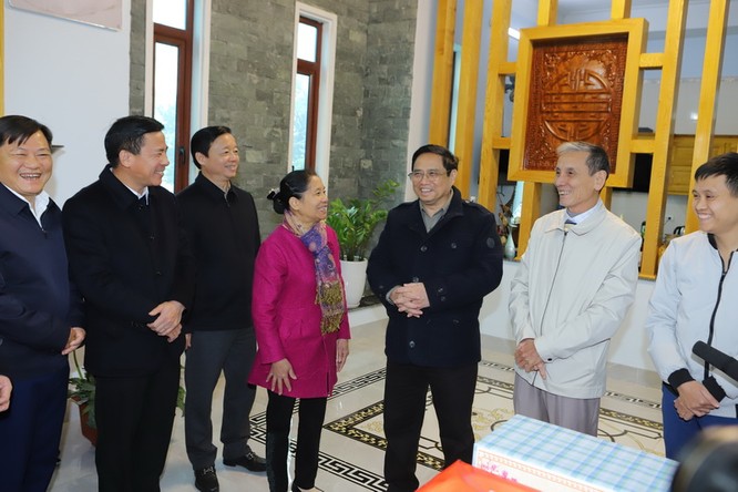  Thủ tướng Phạm Minh Chính kiểm tra tiến độ cao tốc Bắc - Nam đoạn Ninh Bình -Thanh Hóa ảnh 3