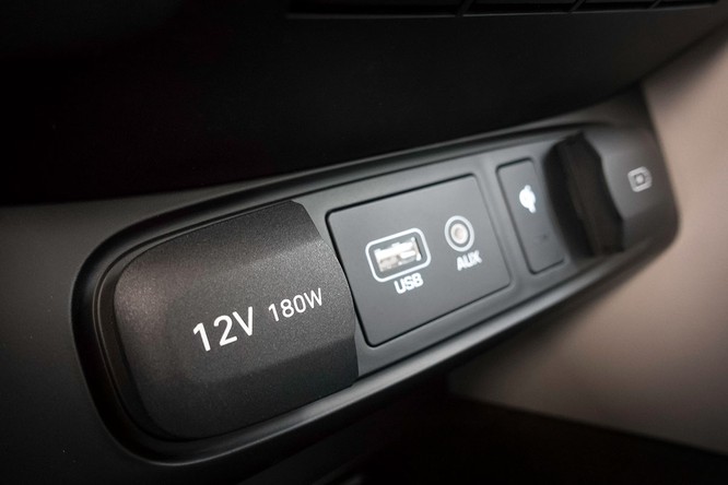 Hyundai Veloster 2019 hoàn toàn mới: Vẫn giữ một chất riêng ảnh 22