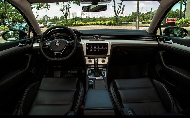 Volkswagen Việt Nam bổ sung thêm phiên bản mới cho dòng Passat 2018 ảnh 2