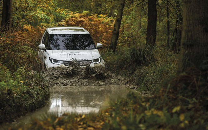 Ngoài trưng bày xe, còn gì đáng để quan tâm tới thương hiệu Land Rover tại VMS 2018 ảnh 3