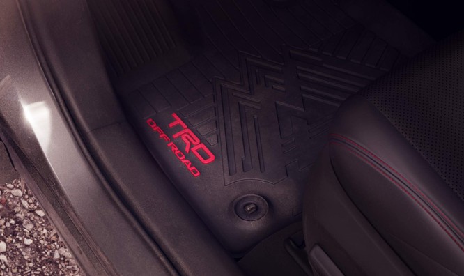 Toyota RAV4 2020 bỗng “ngầu hơn” nhờ gói độ TRD Offroad ảnh 8