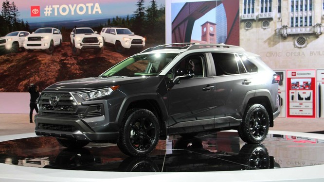 Toyota RAV4 2020 bỗng “ngầu hơn” nhờ gói độ TRD Offroad ảnh 2