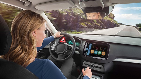 Ra mắt công nghệ màn hình 3D không gương trên xe hơi ảnh 1