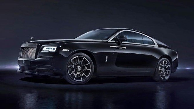 Rolls-Royce Cullinan sắp có thêm phiên bản mạnh mẽ hơn? ảnh 1