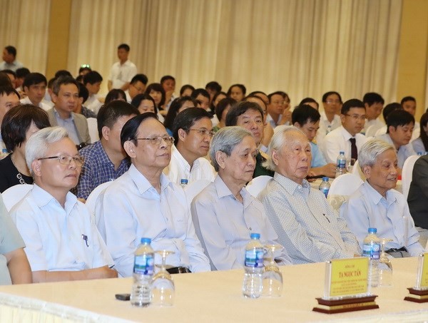Thủ tướng Nguyễn Xuân Phúc: “Báo chí phải thông tin nhanh nhạy, chính xác, khách quan, trung thực” ảnh 2