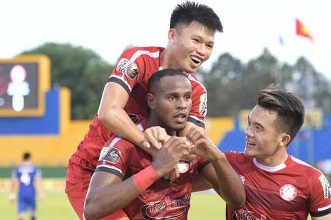 Phi ngoại binh bất thành V.League ảnh 2