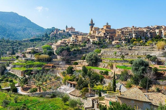 Đảo Majorca đẹp cỡ nào mà Hồng Đăng và Hồ Hoài Anh khen nức nở? ảnh 12