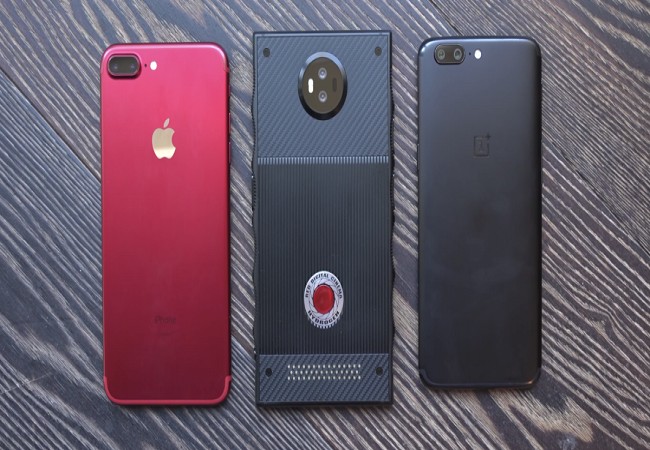 Chiêm ngưỡng smartphone trị giá 1.200 USD của hãng có cái tên “lạ hoắc” RED ảnh 7