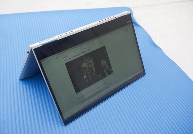 Đánh giá nhanh laptop Lenovo Yoga Book 730 ảnh 3