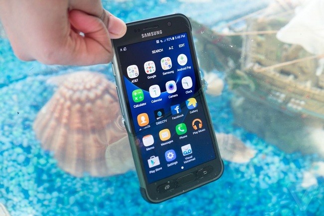 Những smartphone có pin “trâu” nhất hiện nay ảnh 1