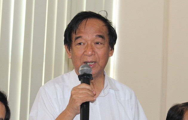 Giáo sư Nguyễn Lân Dũng.