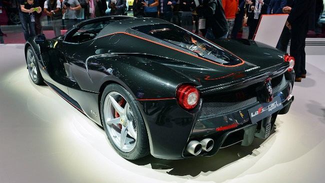 Ngắm siêu xe Ferrari LaFerrari Aperta giá 58,4 tỷ đồng cháy hàng ảnh 1