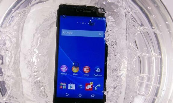 Vì sao hầu hết smartphone Nhật đều có thể chống nước? ảnh 2