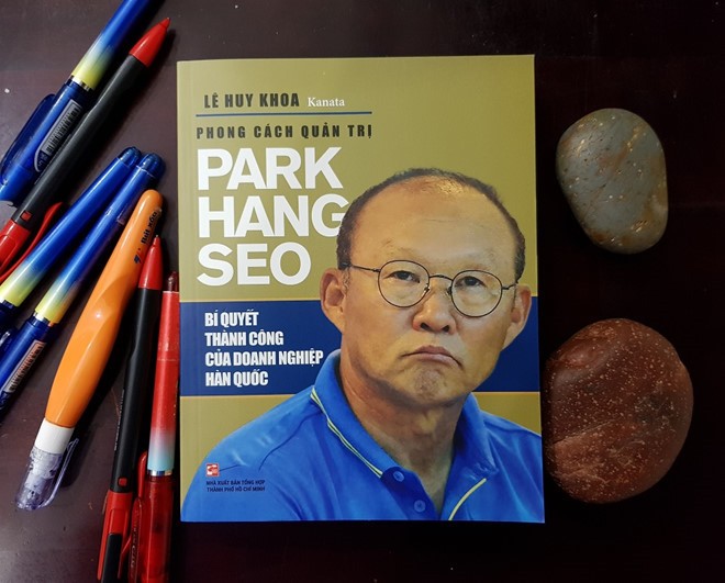 HLV Park Hang-seo: 'Chien thang nho mo hoi va nuoc mat cua cau thu' hinh anh 1