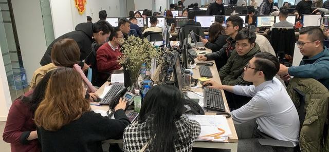Nhà đầu tư đổ xô đi mở tài khoản chứng khoán khi VN-Index hướng về đỉnh lịch sử 1.200 điểm ảnh 3