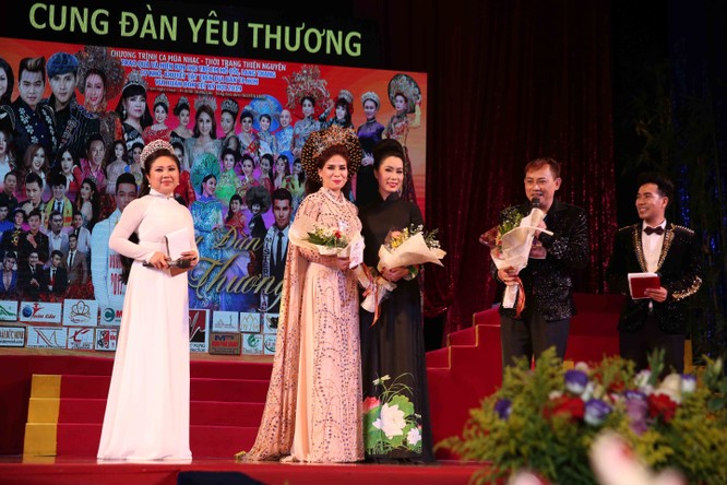 Diễn viên Lý Hương, đại gia Hoàng Kiều chung tay vì trẻ nghèo ảnh 3