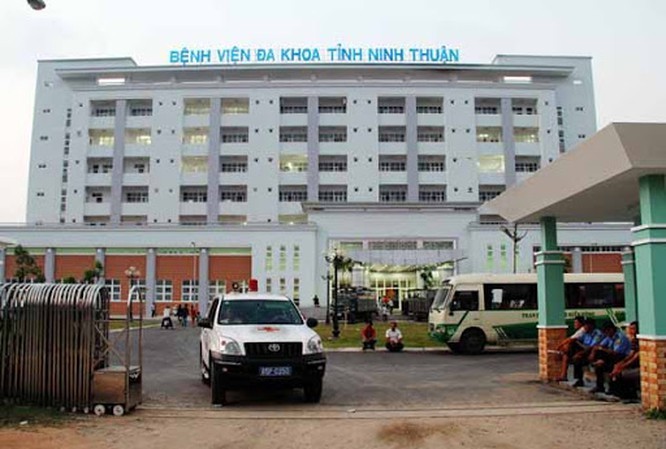 Sau khi nhận kết quả dương tính với virus SARS-CoV-2, bệnh nhân số 61 đang được điều trị tại bệnh viện đa khoa tỉnh Ninh Thuận (Ảnh: V.M)