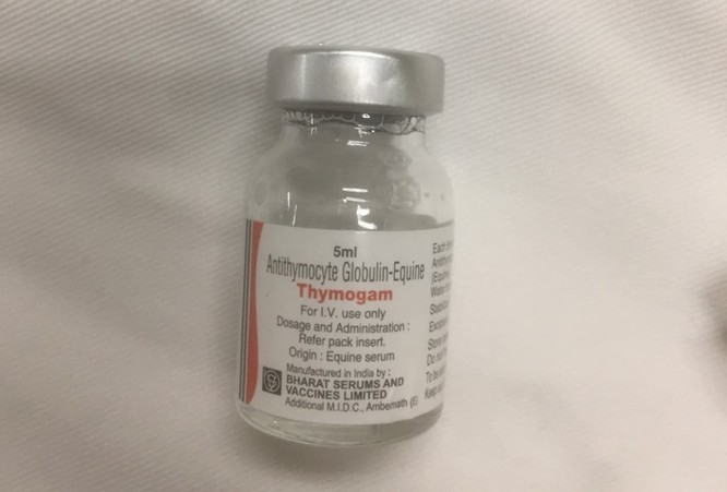 Lọ thuốc Thymogam hết hạn sử dụng truyền cho bệnh nhi. Ảnh: GĐCC