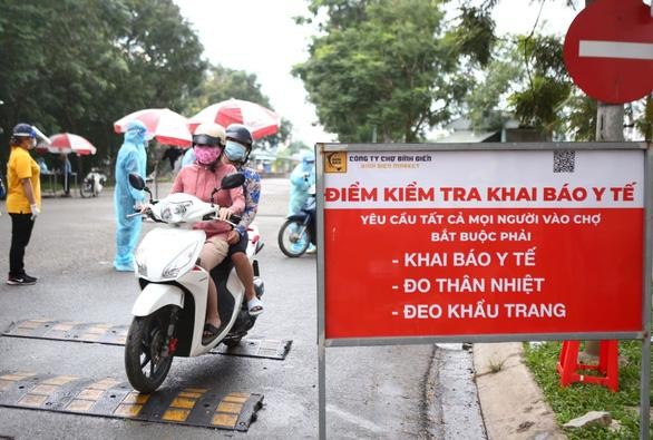 Người dân TP.HCM đi chợ, siêu thị khai báo y tế điện tử thế nào? ảnh 4