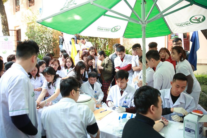 Bệnh viện Hữu nghị Việt Đức có thể thiếu hơn 10.000 đơn vị máu để cấp cứu bệnh nhân trong dịp Tết ảnh 5