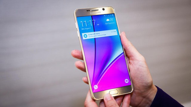 5 smartphone giảm giá mạnh nhất trong tháng 2/2016 ảnh 3