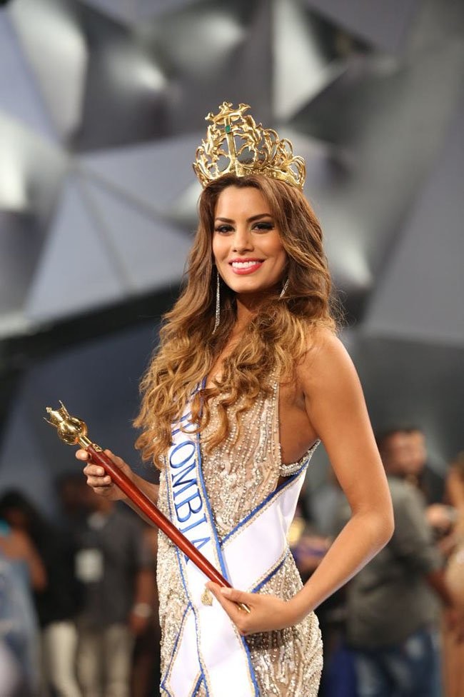 Ngắm 'Mỹ nhân đương đại gợi cảm nhất 2015' ảnh 10