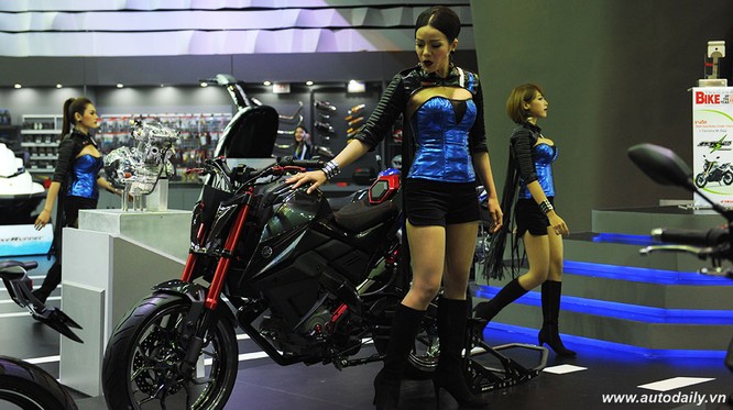 Mãn nhãn với dàn mẫu “nóng bỏng” tại Bangkok Motorshow 2016 ảnh 17
