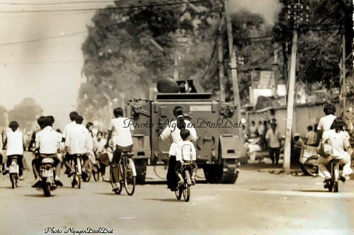 Khoảnh khắc chân thật Sài Gòn ngày Giải phóng ảnh 17