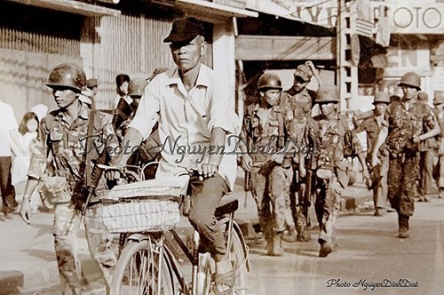 Khoảnh khắc chân thật Sài Gòn ngày Giải phóng ảnh 4