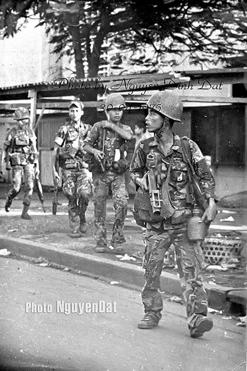 Khoảnh khắc chân thật Sài Gòn ngày Giải phóng ảnh 5