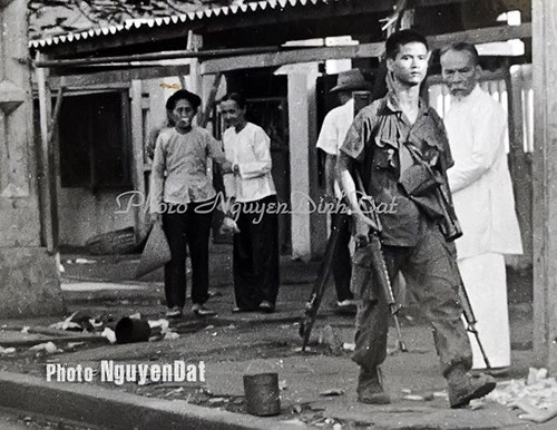 Khoảnh khắc chân thật Sài Gòn ngày Giải phóng ảnh 6