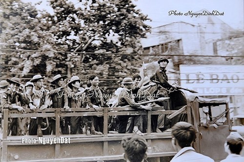 Khoảnh khắc chân thật Sài Gòn ngày Giải phóng ảnh 7