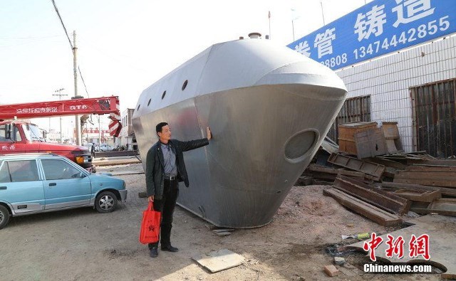 Cận cảnh tàu ngầm giá rẻ do nông dân Trung Quốc chế tạo ảnh 5