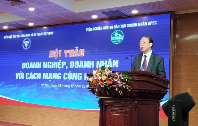 TS. Phạm Văn Tân - Phó Chủ tịch kiêm Tổng thư ký Liên hiệp Hội Việt Nam