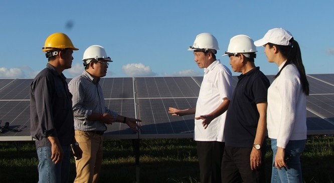  khu vực lắp hệ thống pin của Nhà máy điện mặt trời Sêrêpôk 1. Ảnh: daklak.gov.vn