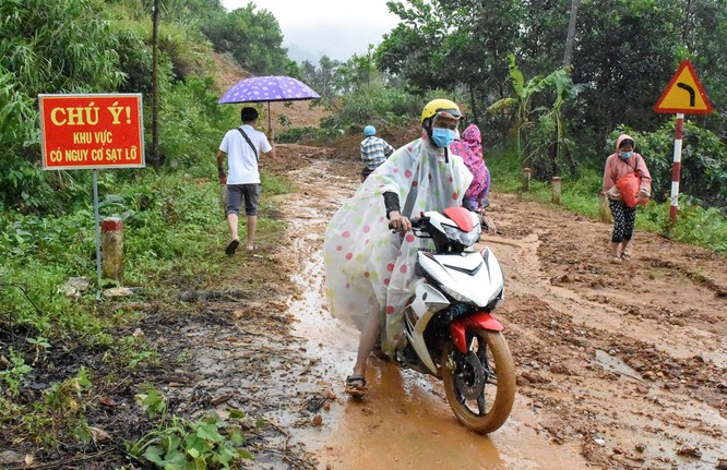 Trung tâm Dự báo Khí tượng Thủy văn quốc gia cập nhật tin mưa lũ qua mạng xã hội ảnh 2
