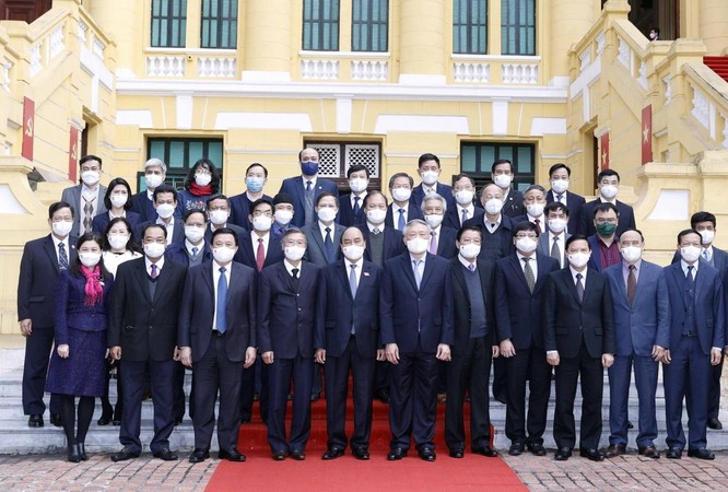 Chủ tịch nước Nguyễn Xuân Phúc yêu cầu phát triển tòa án điện tử ngang tầm thế giới ảnh 1