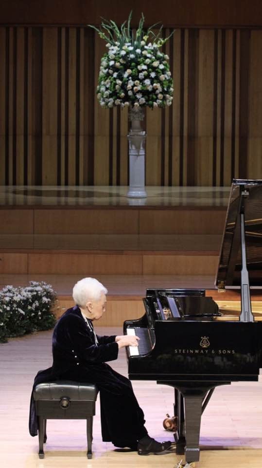 Nghệ sĩ dương cầm Thái Thị Liên - thân mẫu của NSND Đặng Thái Sơn - vừa qua đời ở tuổi 106 ảnh 2