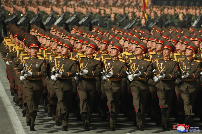 Chùm ảnh về sức mạnh quân đội Triều Tiên ảnh 16