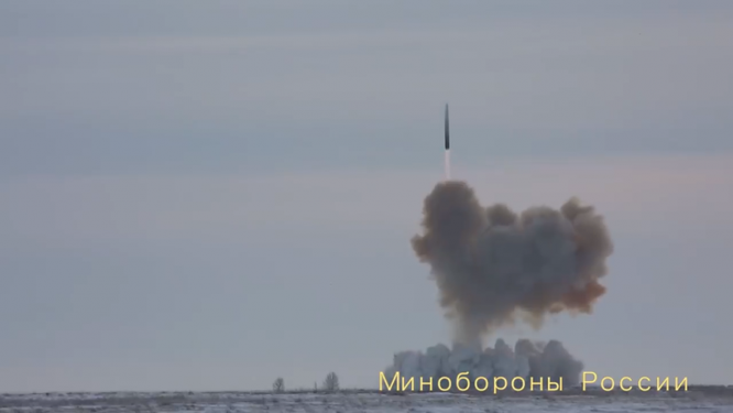 Quân đội Nga thử nghiệm tên lửa siêu thanh Avangard tại bãi thử tên lửa Dombarovsky (Ảnh: Bộ Quốc phòng Nga)